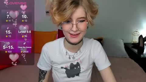 Snapshot of julescrown chatting on 02/27/25, 09:32 Jules online show from 02/27/25, 09:32