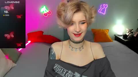 Snapshot of julescrown chatting on 10/11/25, 12:43 Jules online show from 10/11/25, 12:43