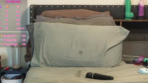 Julesss online show from 01/14/25, 09:45