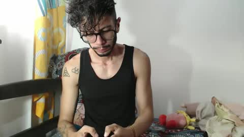 Julfigo online show from 01/15/25, 11:53