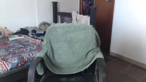 Snapshot of julfigo chatting on 07/15/26, 05:07 Julfigo online show from 07/15/26, 05:07