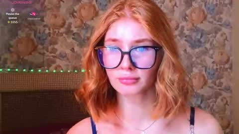 Snapshot of juli_ginger chatting on 07/19/26, 02:32 Julia online show from 07/19/26, 02:32