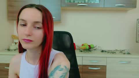 Snapshot of julia__jae chatting on 04/26/26, 06:11 JuliaJae online show from 04/26/26, 06:11