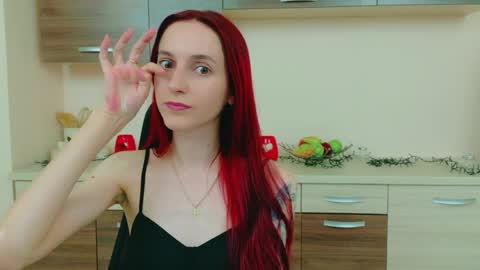 JuliaJae online show from 05/07/26, 06:52