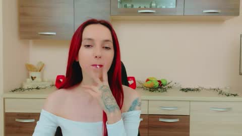 JuliaJae online show from 05/22/26, 06:42