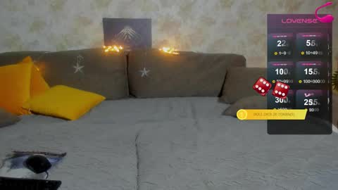 julia_giulia online show from 01/14/26, 07:52