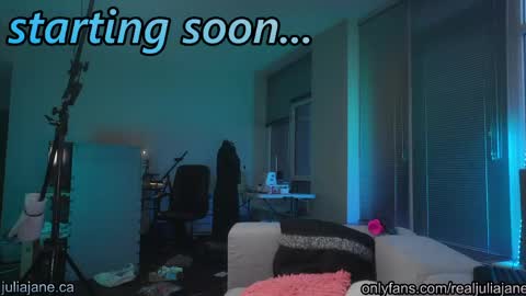 Snapshot of julia_jane chatting on 04/09/26, 02:00 Julia Jane online show from 04/09/26, 02:00