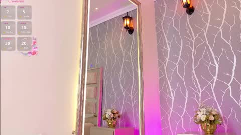 julia_rivers online show from 01/05/26, 05:27