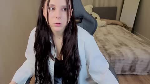 Snapshot of julia_shyy chatting on 04/29/26, 01:32 Julia Shyy online show from 04/29/26, 01:32