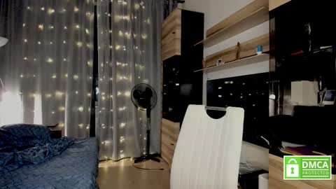 Snapshot of julia_t_mog chatting on 09/13/25, 09:25 julia_t_mog online show from 09/13/25, 09:25