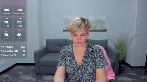 Snapshot of julia_wilsons chatting on 01/14/25, 05:23 Julia online show from 01/14/25, 05:23