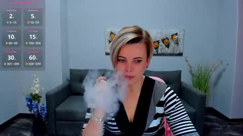 Julia online show from 11/02/25, 06:38