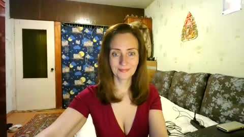 Snapshot of juliaa_foxi chatting on 01/07/25, 05:53 juliaa_foxi online show from 01/07/25, 05:53