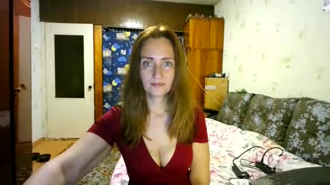 Snapshot of juliaa_foxi chatting on 09/14/25, 05:45 juliaa_foxi online show from 09/14/25, 05:45