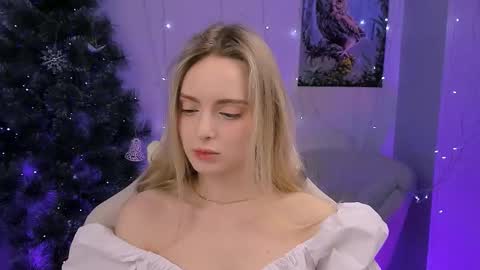 Julia online show from 02/09/26, 01:48