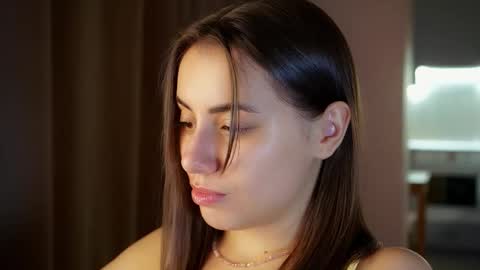 Snapshot of juliacontrol chatting on 03/11/26, 03:18 Molly online show from 03/11/26, 03:18