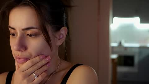 Snapshot of juliacontrol chatting on 03/21/26, 03:48 Molly online show from 03/21/26, 03:48