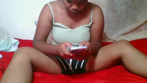 juliah02 online show from 03/04/25, 05:32