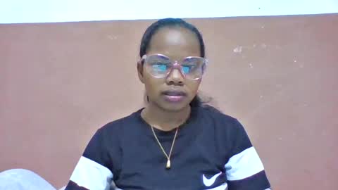 Snapshot of juliah02 chatting on 07/06/26, 04:42 juliah02 online show from 07/06/26, 04:42