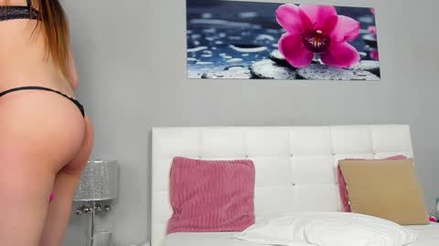 Snapshot of juliahunts chatting on 01/18/25, 06:24 JuliaHunt online show from 01/18/25, 06:24