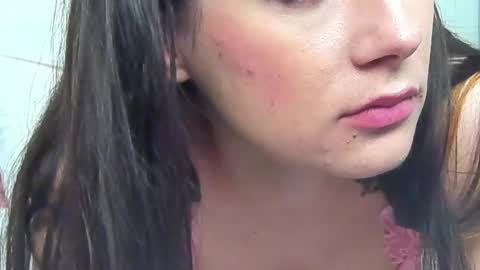 Snapshot of juliahunts chatting on 03/07/25, 09:18 JuliaHunt online show from 03/07/25, 09:18