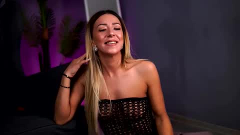 Julia online show from 12/22/25, 04:20