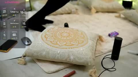 Snapshot of juliahyde chatting on 03/16/26, 05:44 Julia online show from 03/16/26, 05:44