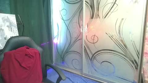 juliamorgann online show from 05/15/26, 07:37