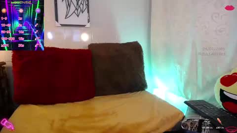 Julian online show from 02/25/25, 01:09