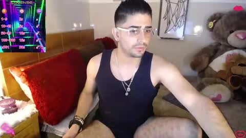 Julian online show from 03/05/25, 12:38