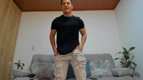 julian_wallace online show from 12/11/24, 12:12