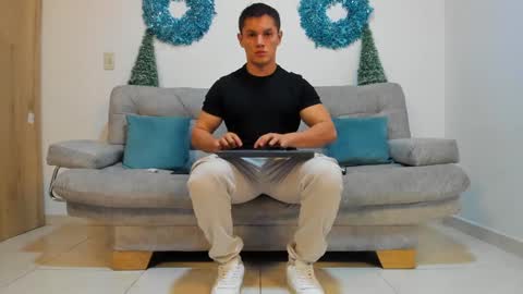 julian_wallace online show from 01/04/25, 01:21