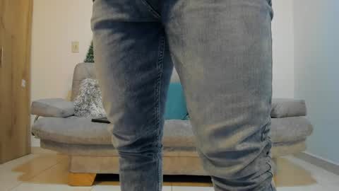 julian_wallace online show from 01/09/25, 02:22