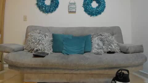 Snapshot of julian_wallace chatting on 01/14/25, 12:43 julian_wallace online show from 01/14/25, 12:43