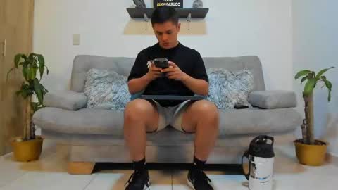 julian_wallace online show from 01/20/25, 02:25