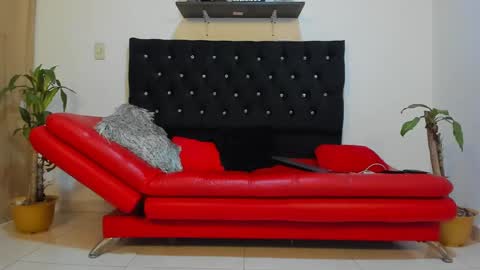 julian_wallace online show from 02/17/25, 02:48