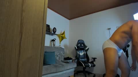 julian_wallace online show from 09/09/25, 03:00