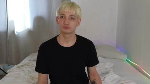 Snapshot of julian_win chatting on 03/31/26, 03:19 Eren online show from 03/31/26, 03:19