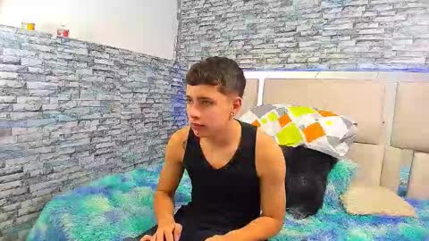 julian online show from 10/13/25, 03:23