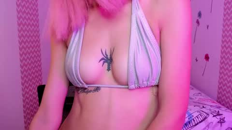 juliana online show from 10/10/25, 01:10