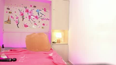 Snapshot of julianablaze chatting on 11/23/25, 08:25 julianablaze online show from 11/23/25, 08:25