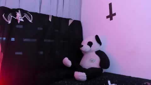 Snapshot of julianacarter chatting on 11/01/25, 08:11 JulianaCarter online show from 11/01/25, 08:11