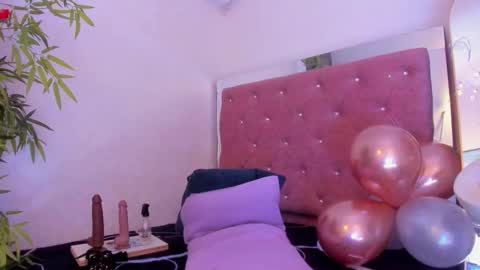 Snapshot of julianacarter chatting on 03/08/26, 02:04 JulianaCarter online show from 03/08/26, 02:04