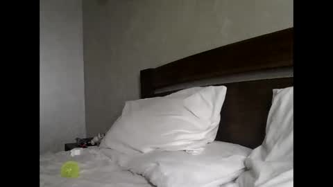 Snapshot of julianagold1 chatting on 10/10/25, 09:47 julianagold1 online show from 10/10/25, 09:47