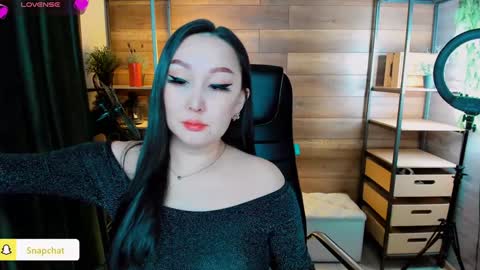 Snapshot of julianna_jamii chatting on 02/08/25, 11:44 Julianna online show from 02/08/25, 11:44