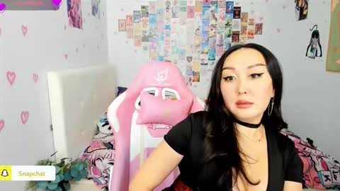 Snapshot of julianna_jamii chatting on 11/02/25, 01:24 Julianna online show from 11/02/25, 01:24