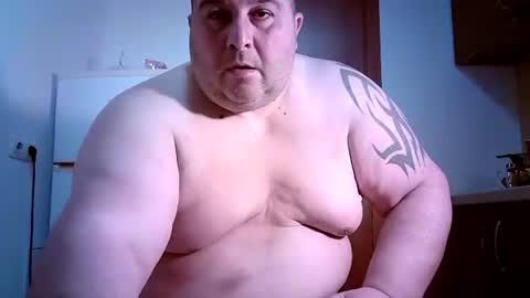 Snapshot of julianoparno chatting on 03/19/26, 01:42 Juliano online show from 03/19/26, 01:42