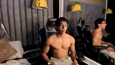 Snapshot of julianrouss chatting on 07/12/26, 08:55 Julian online show from 07/12/26, 08:55