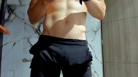 Snapshot of juliansexxx16 chatting on 07/05/26, 12:34 Julian online show from 07/05/26, 12:34