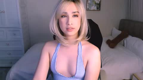 Snapshot of juliarichards chatting on 12/04/25, 01:15 juliarichards online show from 12/04/25, 01:15